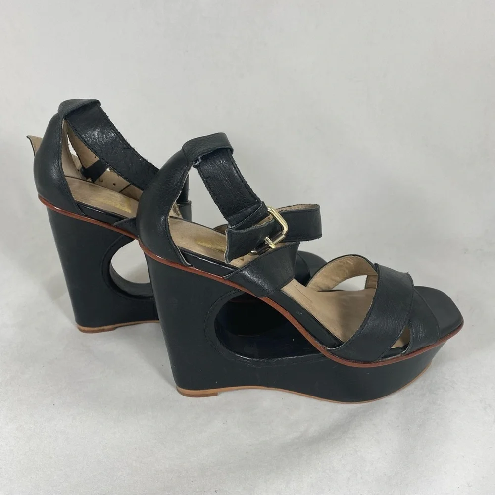 Dolce Vita Orla Cutout Leather Wedge Platform Sandal